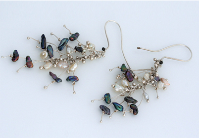 Dangly pearl earrings