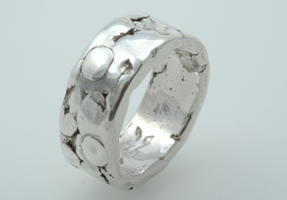 Cobbled ring